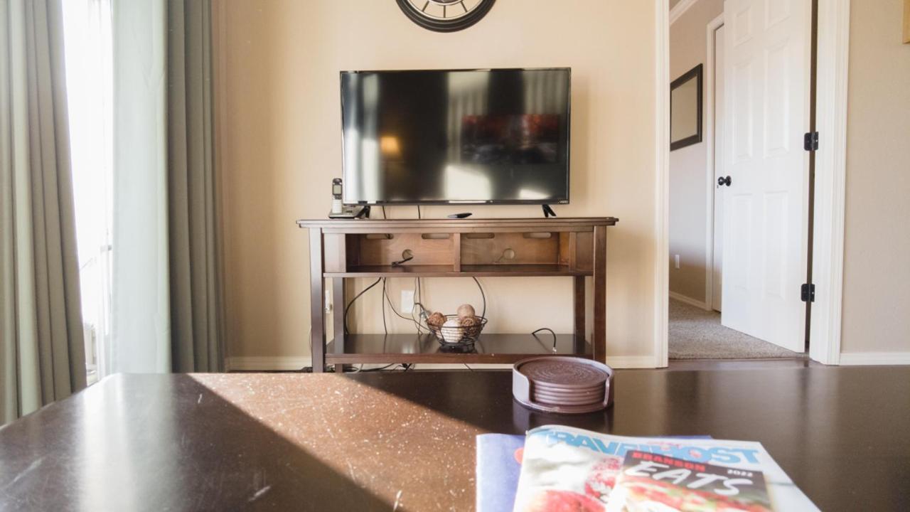 2Br Walk-In - Central Location - Free Tickets Included - Fc41-17 Бренсън Екстериор снимка